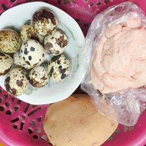 Cách làm giò sống bọc trứng cút chiên
