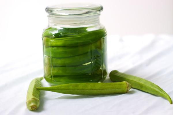 Giòn ngon hấp dẫn món đậu bắp ngâm giấm