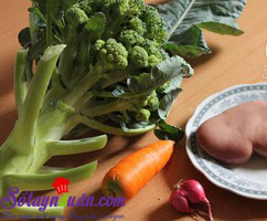 Giòn ngọt ngon cơm với bông cải xanh xào cật heo