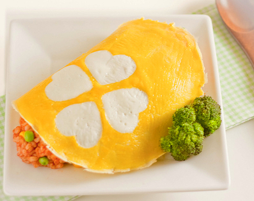 Giữ tình yêu của chàng bằng cách làm cơm rang với trứng tráng hình trái tim