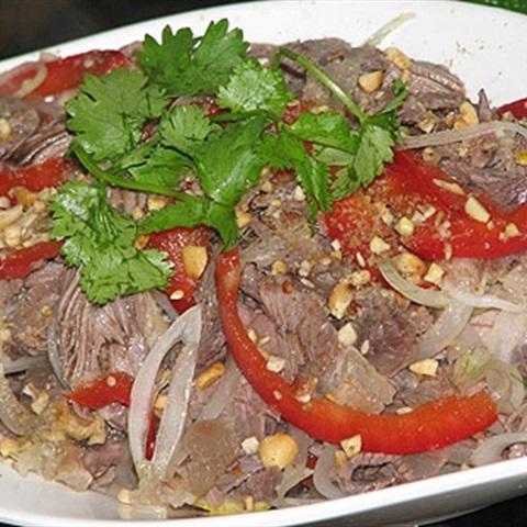 Cách làm gỏi bắp bò giải ngán ngày Tết