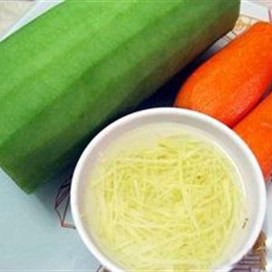 Cách làm gỏi bí đao cà rốt