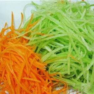 Cách làm gỏi bí đao cà rốt