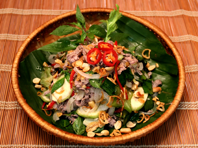 Gỏi bò bóp thấu