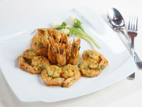 Gỏi bơ bưởi tôm sú