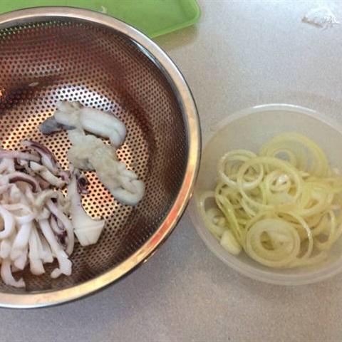 Cách làm gỏi bông cải xanh