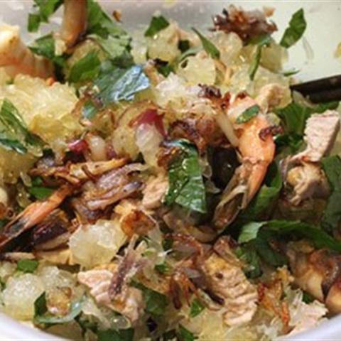 Cách làm gỏi bưởi trộn tôm