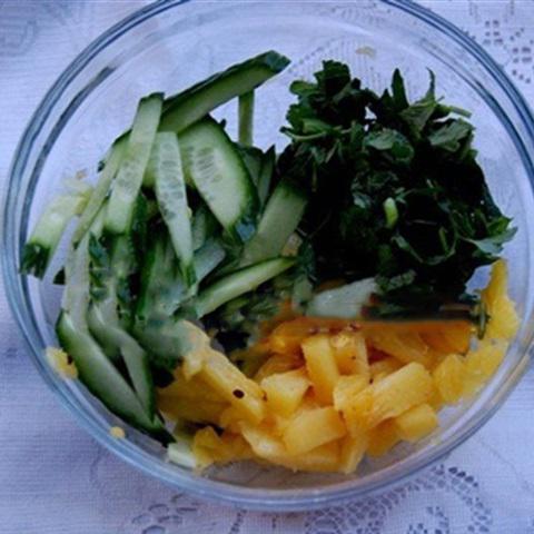 Cách làm gỏi cá khô dưa leo