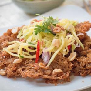 Cách làm gỏi cá ngừ chiên giòn