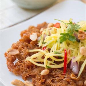 Cách làm gỏi cá ngừ chiên giòn