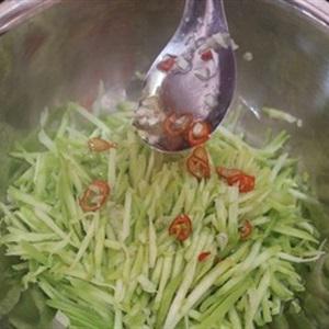 Cách làm gỏi cóc khô bò