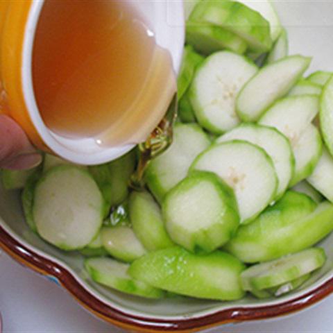 Cách làm gỏi cóc trộn khô bò