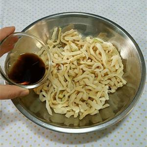 Cách làm gỏi củ cải khô