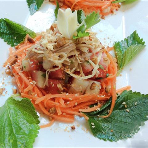 Cách làm gỏi cùi dưa hấu thịt gà