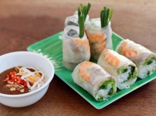 Gỏi cuốn lót dạ