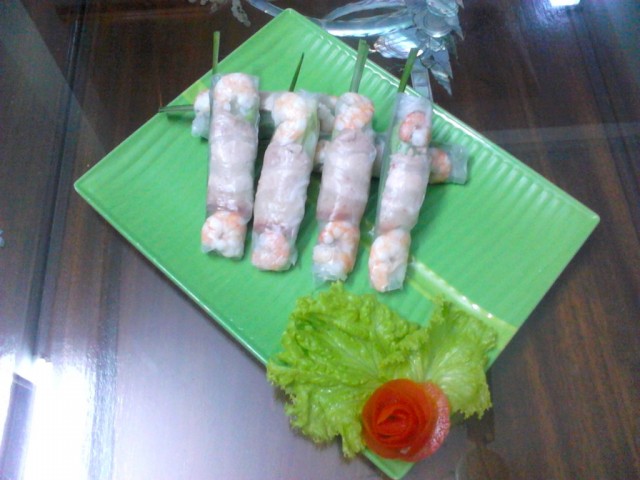 Gỏi cuốn tôm thịt
