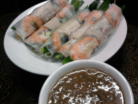 Gỏi cuốn tôm thịt