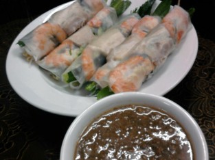 Gỏi cuốn tôm thịt