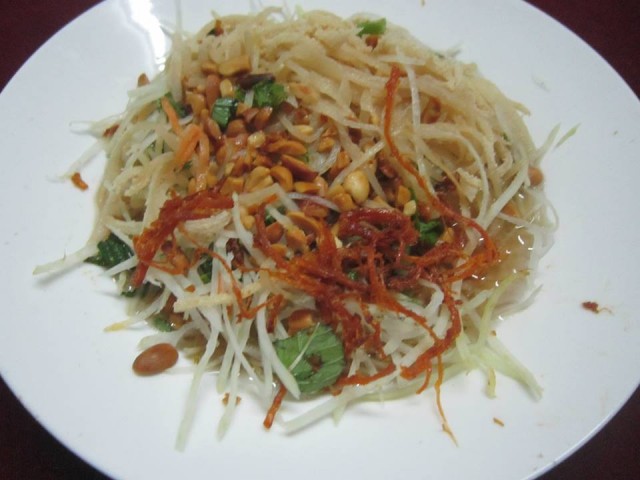 Gỏi đu đủ bò khô
