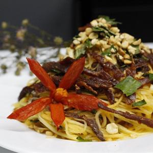 Cách làm gỏi đu đủ khô heo