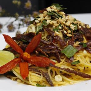 Cách làm gỏi đu đủ khô heo