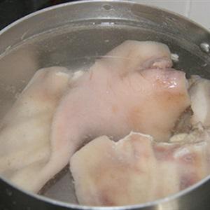 Cách làm gỏi đu đủ tai heo