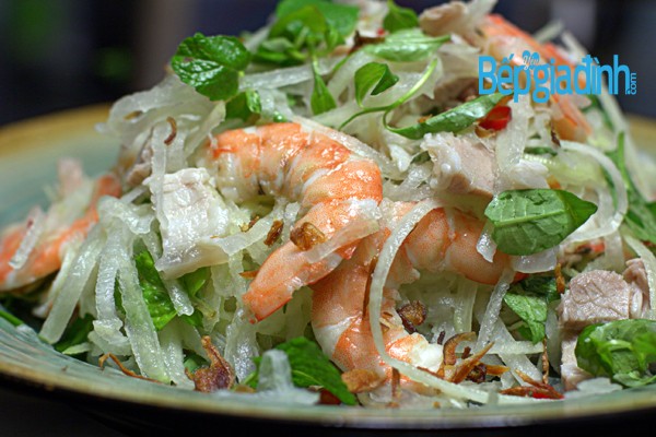 Gỏi đu đủ tôm thịt