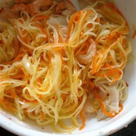 Cách làm gỏi đu đủ trộn tôm thịt