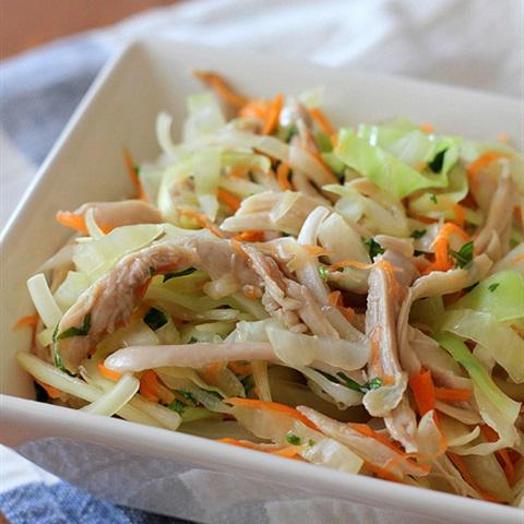 Cách làm gỏi gà bắp cải