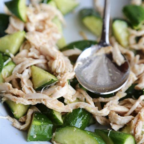 Cách làm gỏi gà dưa leo