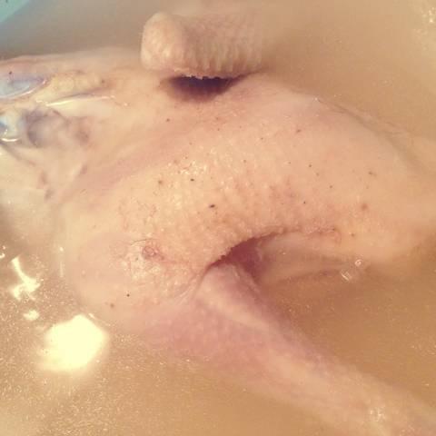 Cách làm gỏi gà rau thơm