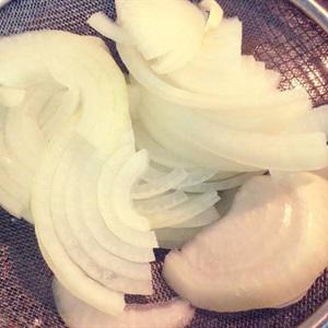 Cách làm gỏi gà rau thơm