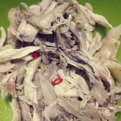 Cách làm gỏi gà rau thơm