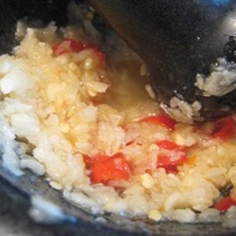 Cách làm gỏi gà trộn bắp cải