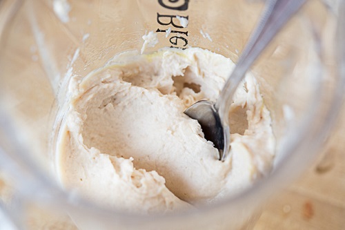 Gỏi gà xé phay hành tây ăn là nghiền