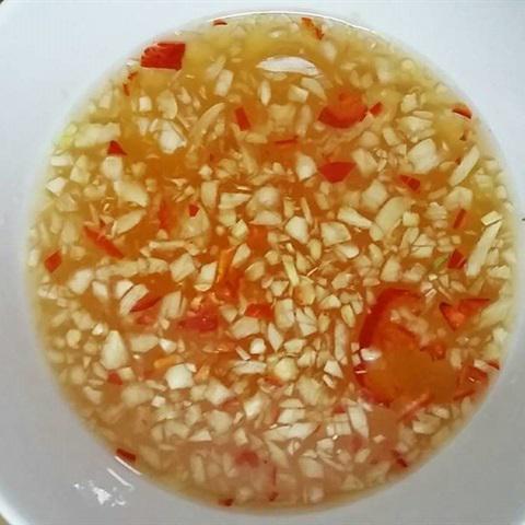 Cách làm gỏi gà xé tứ vị