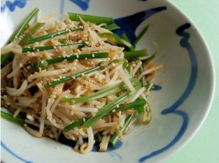 Gỏi giá đỗ chay