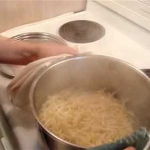 Cách làm gỏi giá đỗ trộn mè