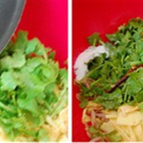 Cách làm gỏi giá đỗ trộn trứng