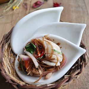 Cách làm gỏi hoa chuối trộn mực