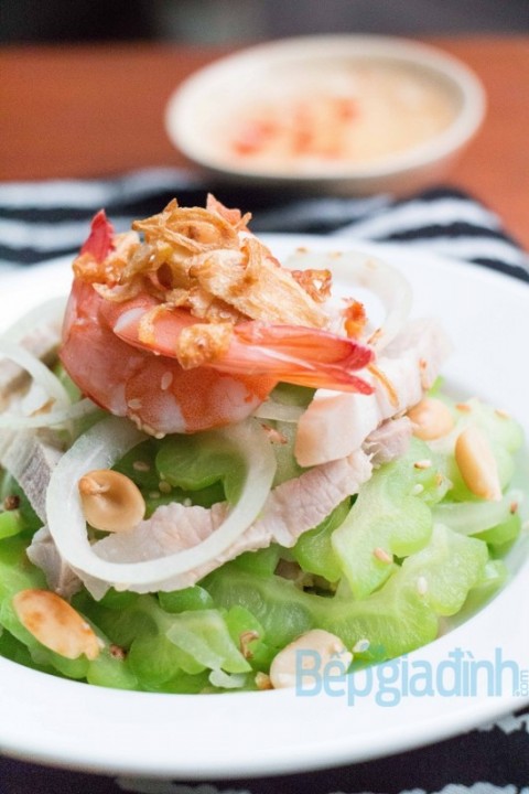 Gỏi khổ qua tôm thịt