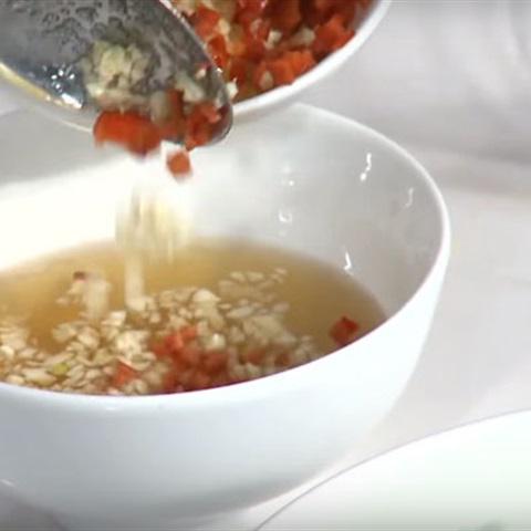 Cách làm gỏi khổ qua tôm tươi