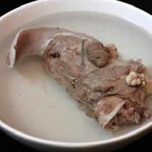 Cách làm gỏi lưỡi heo