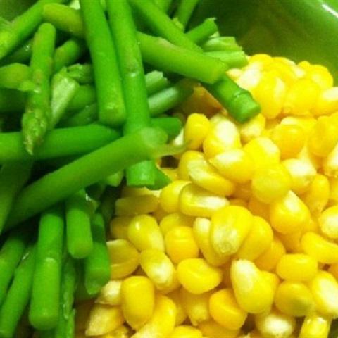 Cách làm gỏi măng tây bắp ngọt