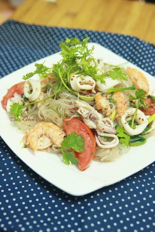 Gỏi miến hải sản Thái Lan