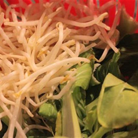 Cách làm gỏi miến trộn khô mực