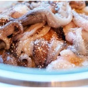 Cách làm món gỏi mực trộn chua cay