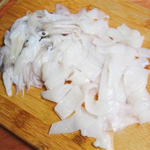 Cách làm gỏi mực xoài xanh