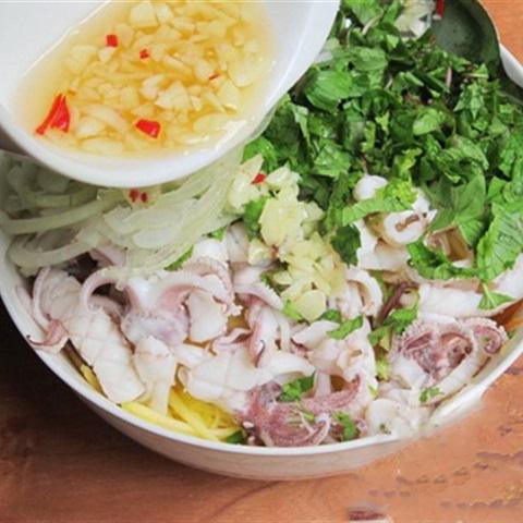 Cách làm gỏi mực xoài xanh