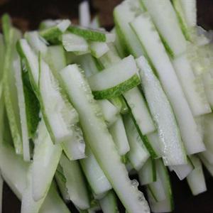 Cách làm gỏi nha đam tôm